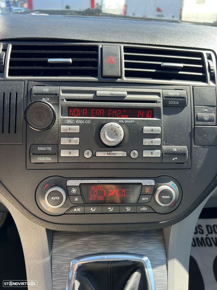 Ford Focus C-Max 1.6 TDCi Connection - 28