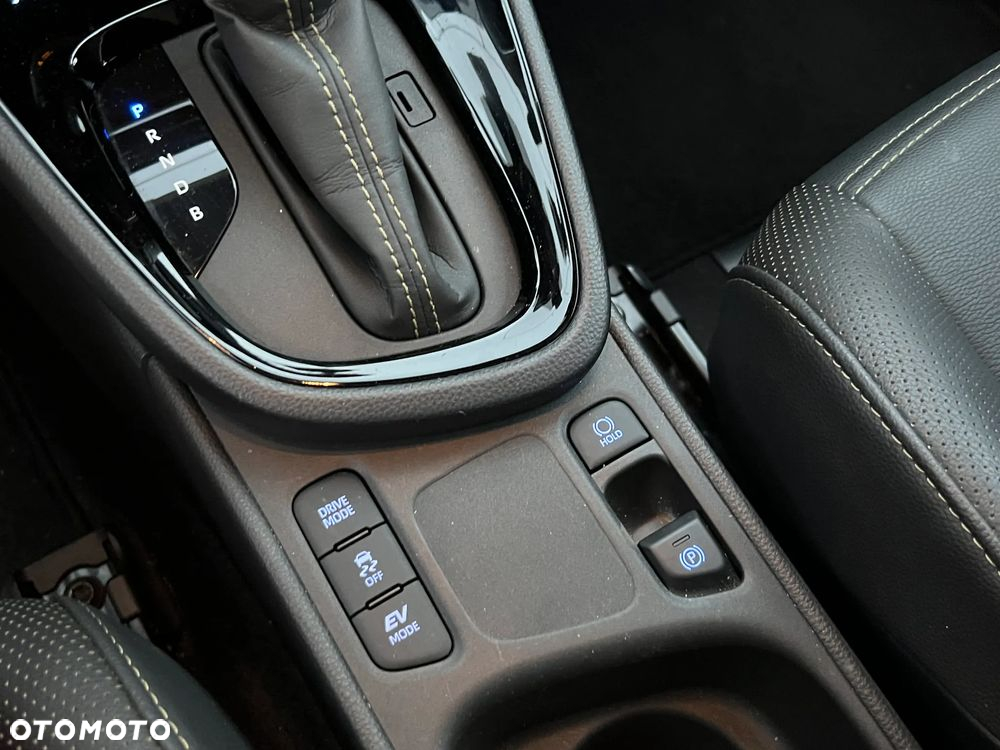 Toyota Yaris Cross Hybrid 1.5 Premiere Edition - 29