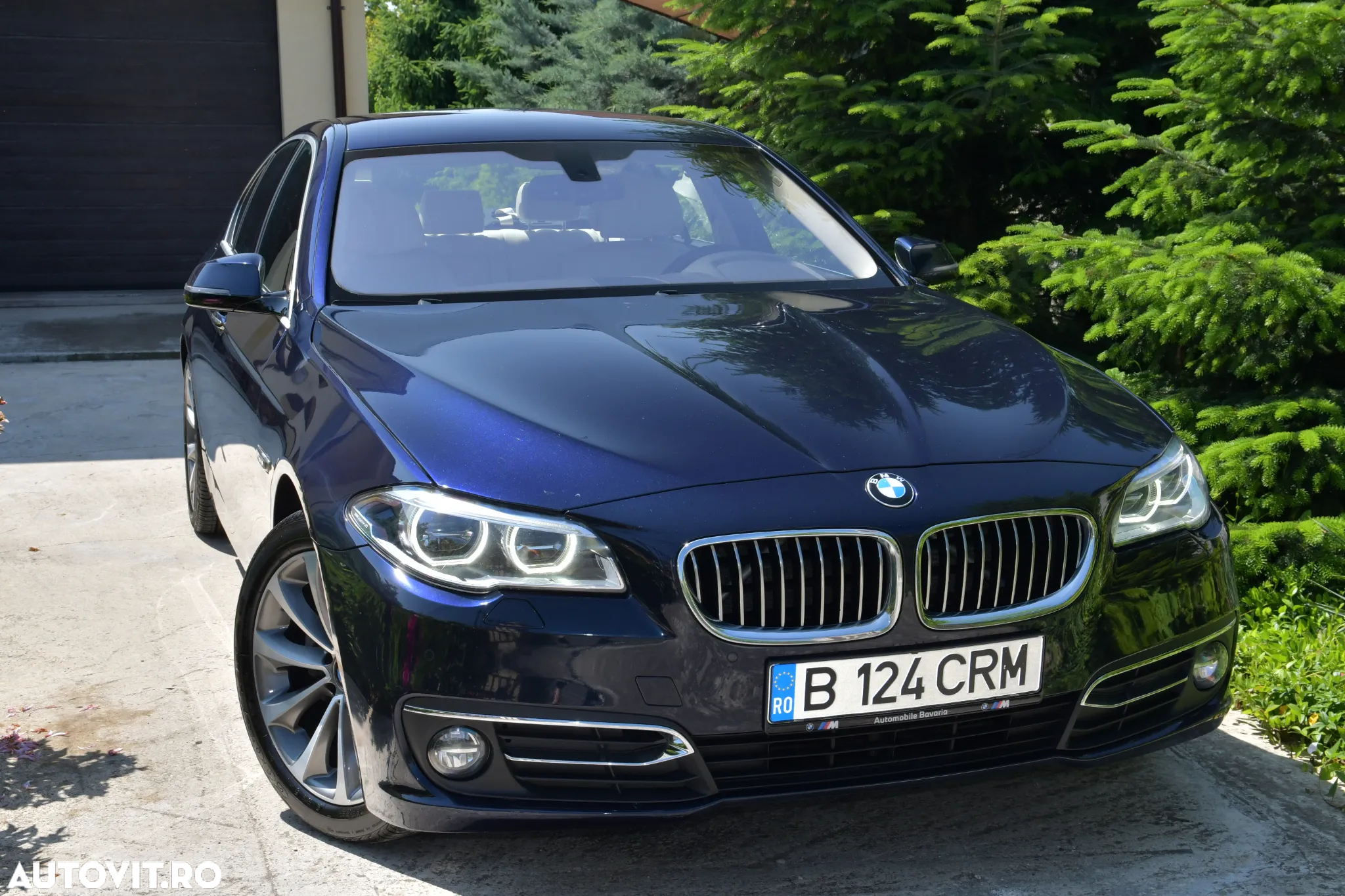 BMW Seria 5 520d xDrive AT - 11