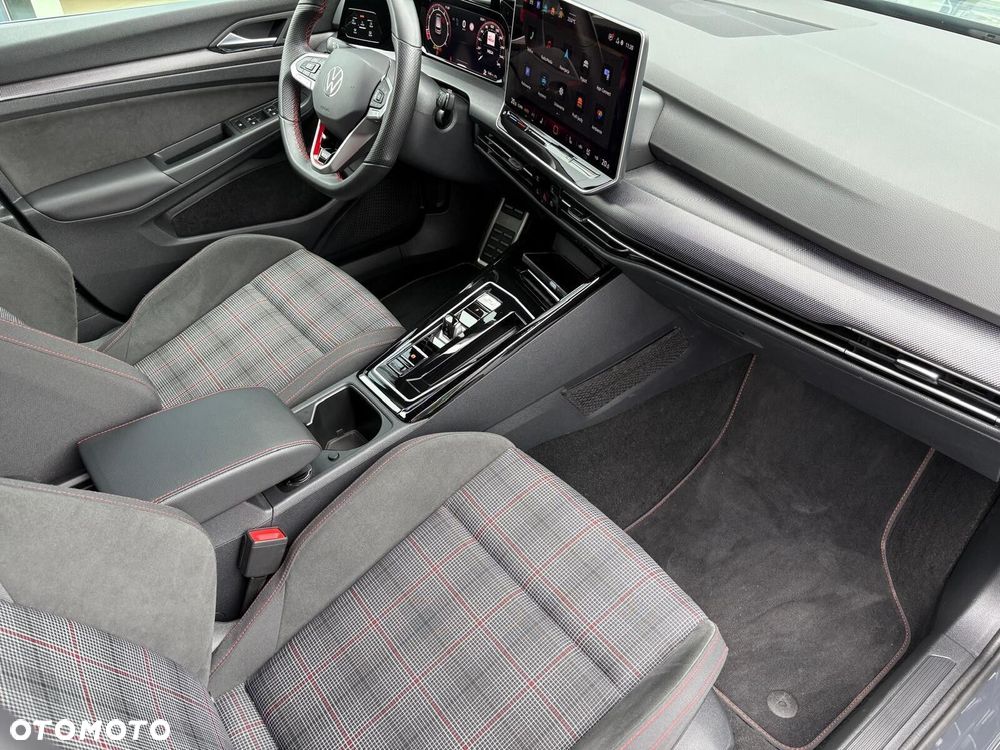 Volkswagen Golf - 15