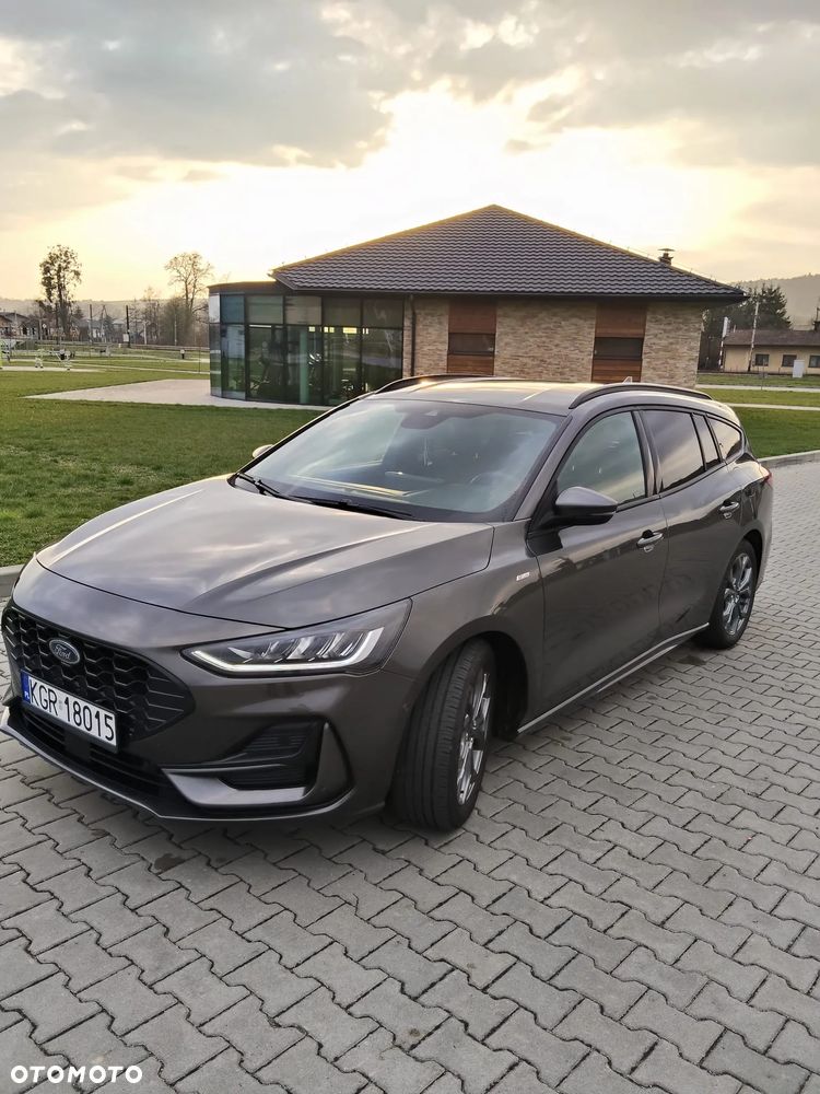 Ford Focus 1.0 EcoBoost Hybrid ST-LINE - 2