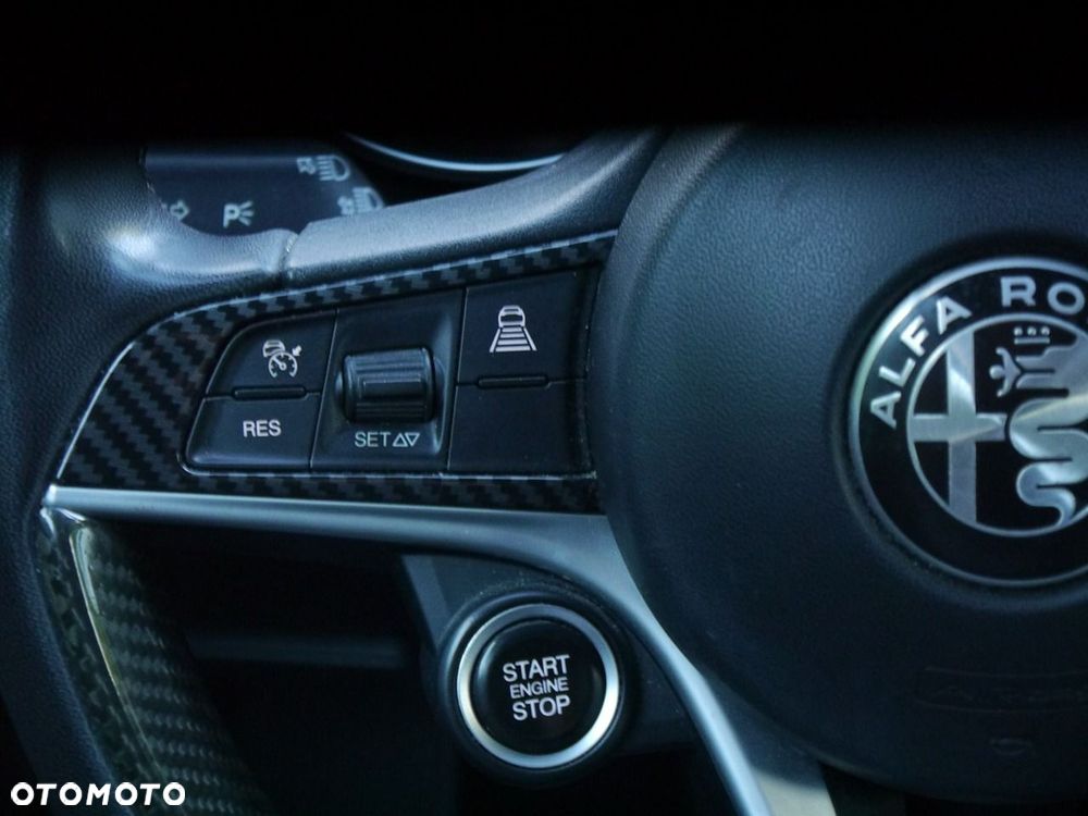 Alfa Romeo Giulia - 34