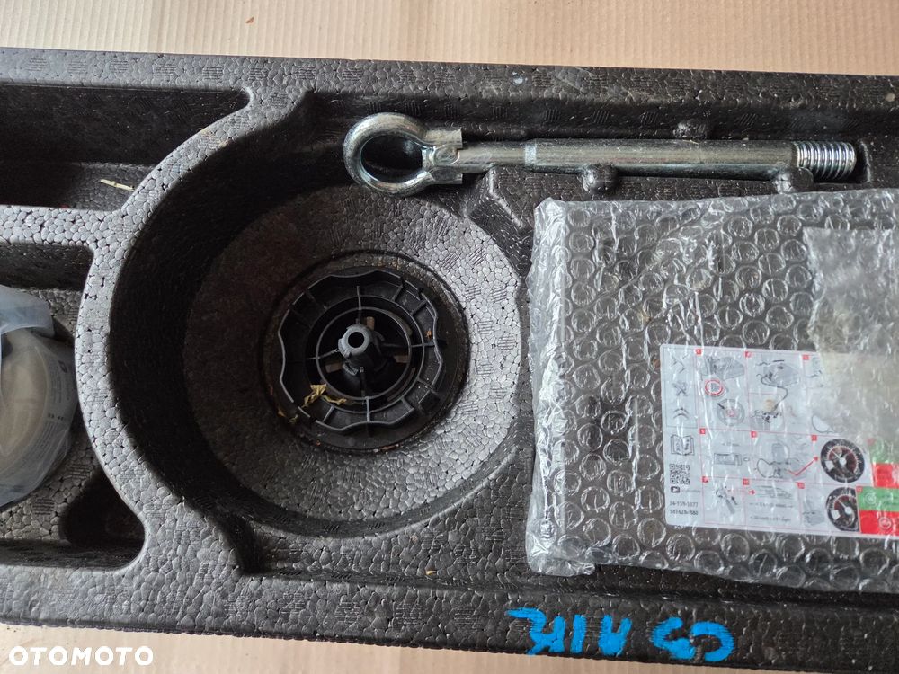 Wkład koła zapasowego Citroen C3 Aircross - 3