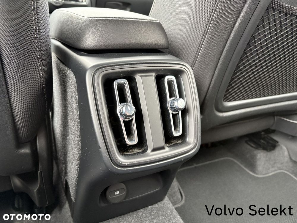 Volvo XC 40 - 21