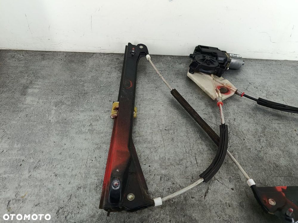 PODNOŚNIK SZYBY PRAWY PRZÓD VW POLO V 6R 6R0959802T 6R4837462D   BOSCH - 3