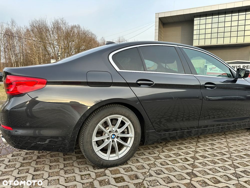 BMW Seria 5 520d - 8