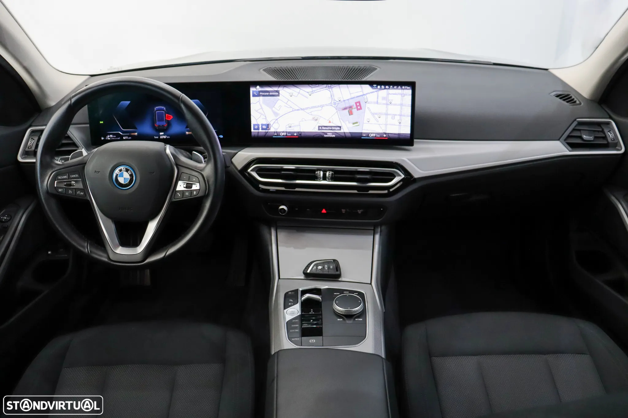 BMW 320 e Touring Auto - 26