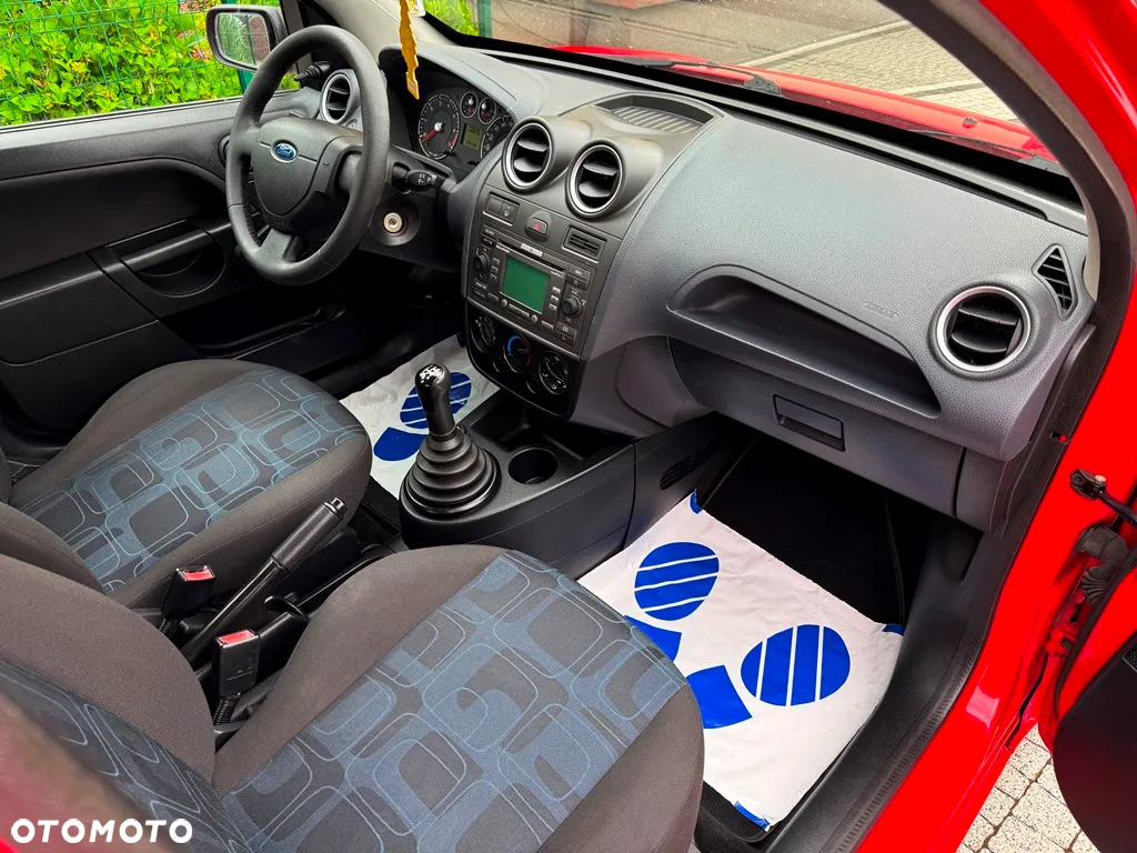 Ford Fiesta 1.3 Ambiente - 5
