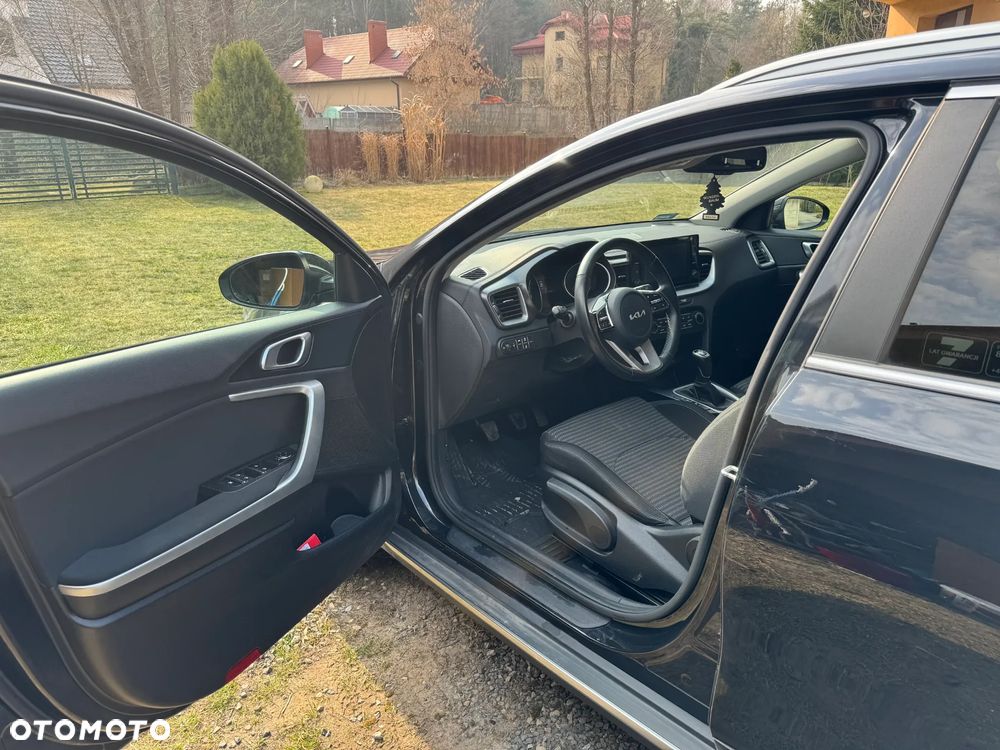 Kia XCeed - 10