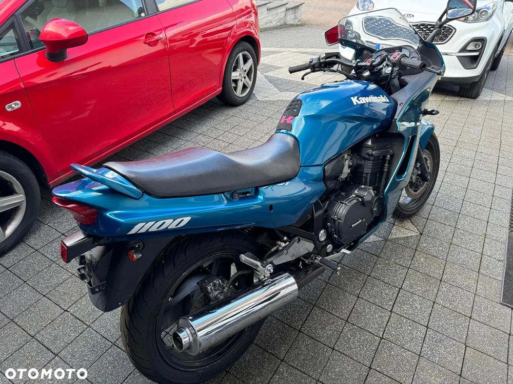 Kawasaki GPZ - 9