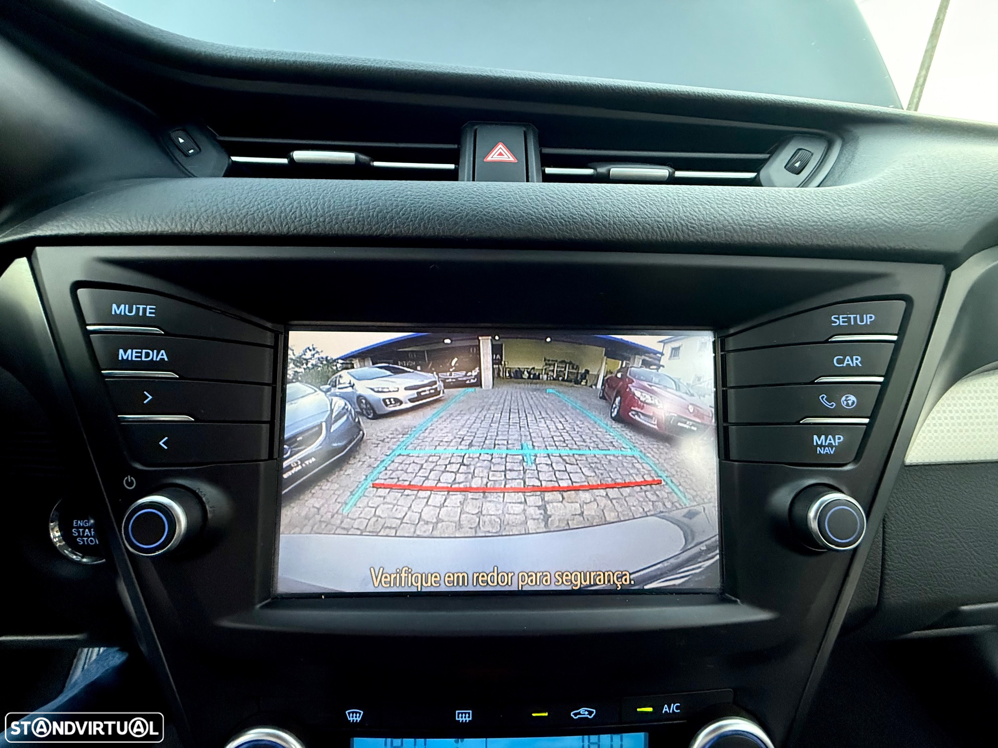 Toyota Avensis SD 1.6 D-4D Luxury+GPS - 50