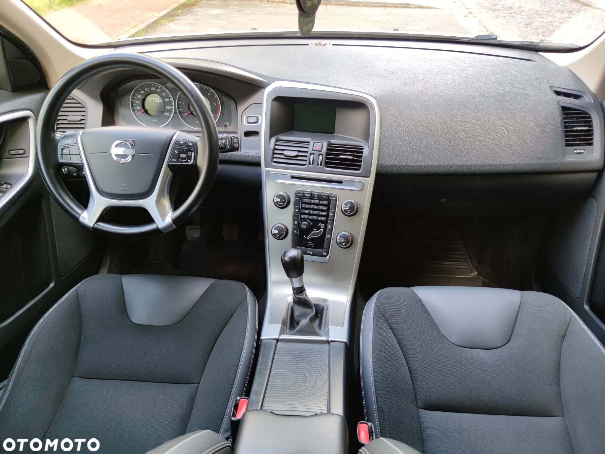 Volvo XC 60 D3 Momentum - 23
