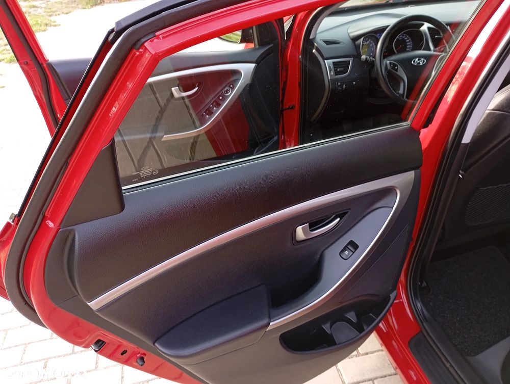 Hyundai i30 1.4 Premium - 27