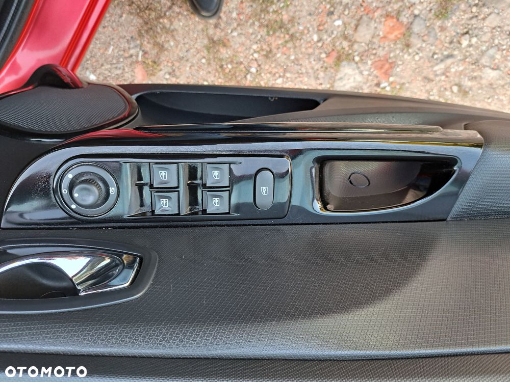 Renault Clio - 10