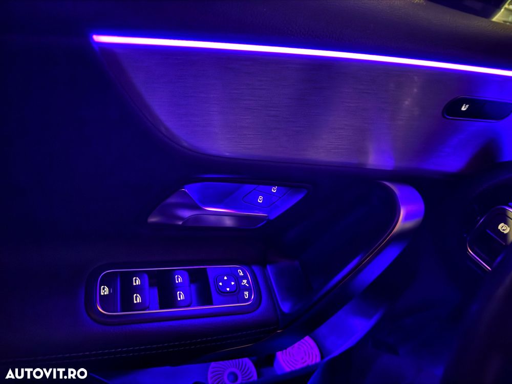 Mercedes-Benz A - 10