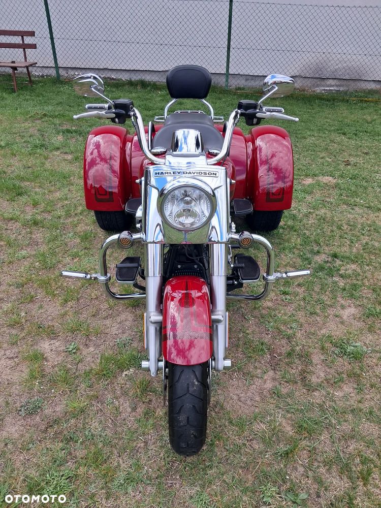 Harley-Davidson Trike Freewheeler - 19