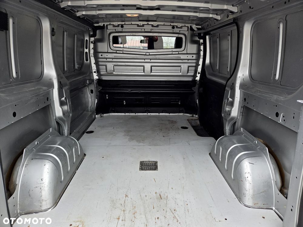 Opel VIVARO - 19