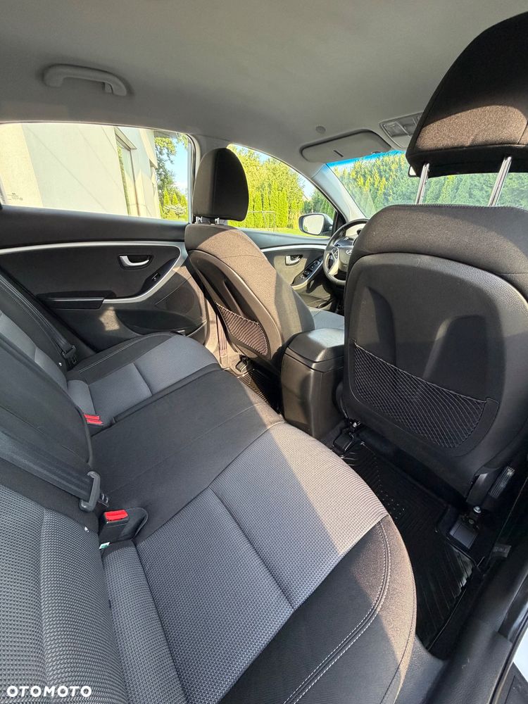 Hyundai i30 1.6 CRDI Passion Plus - 14