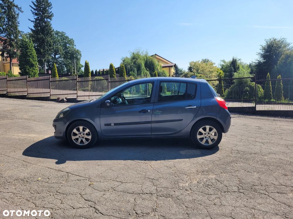 Renault Clio 1.2 16V Expression - 2