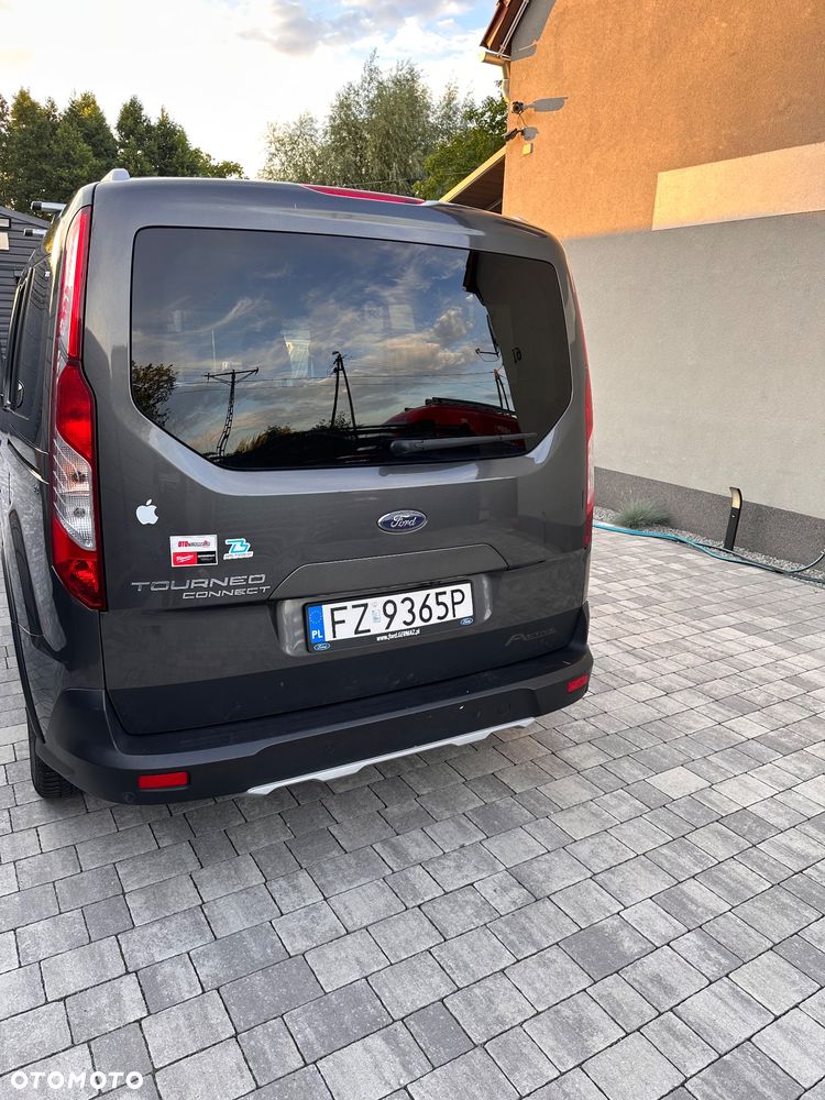 Ford Tourneo Connect - 5