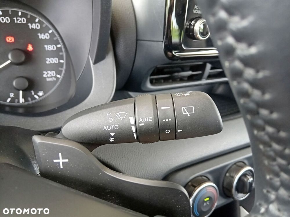 Toyota Yaris 1.5 Comfort CVT - 21