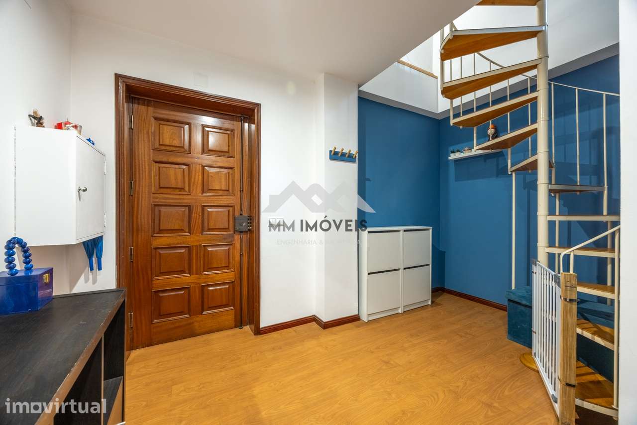 Apartamento T2+2 Duplex | Gondomar | Varandas | Elevador | Box Fechada - Grande imagem: 5/40