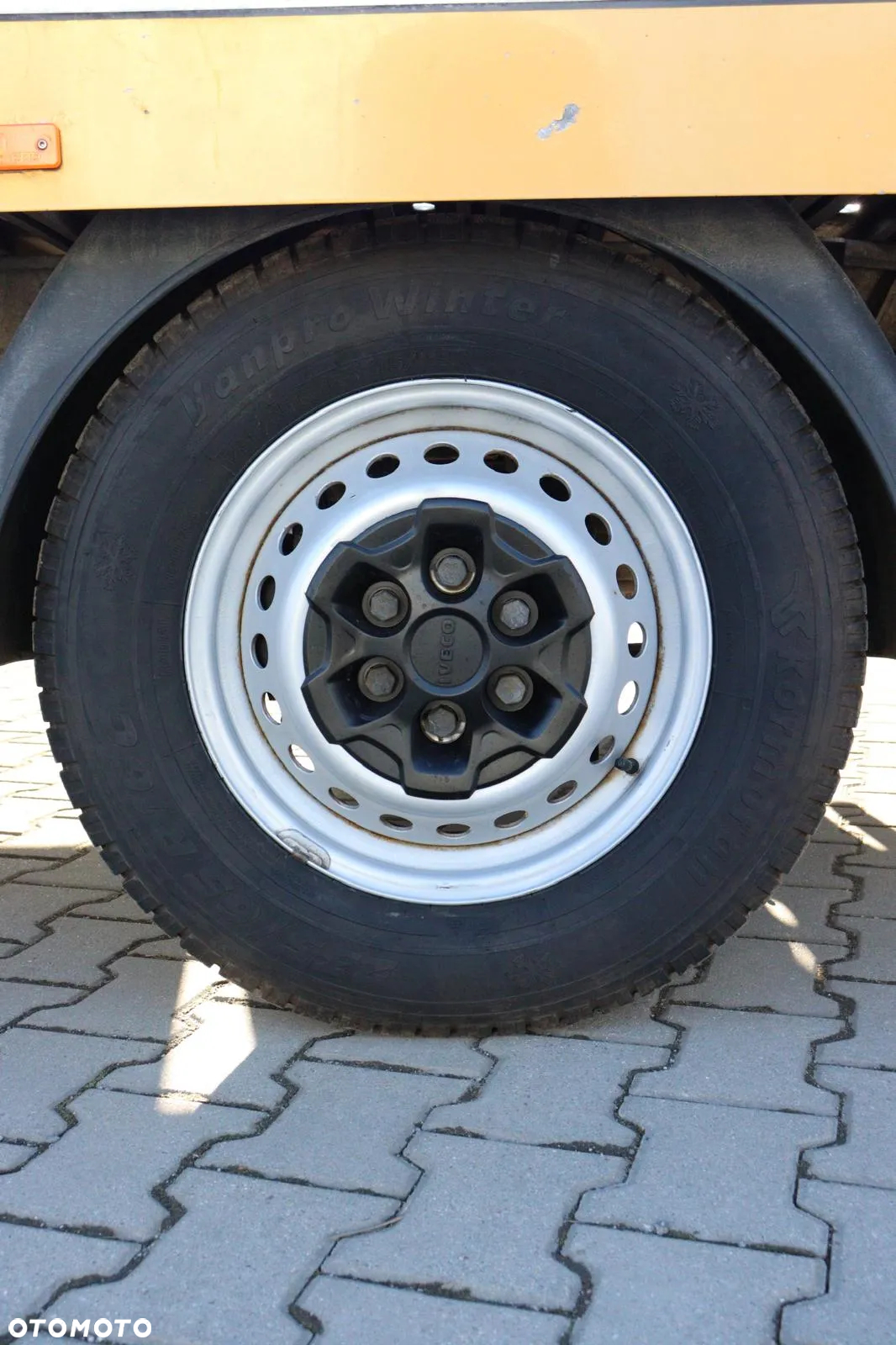 Iveco DAILY - 16