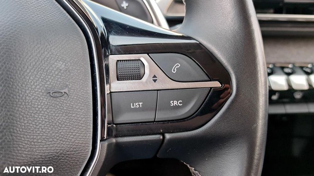 Peugeot 3008 BlueHDi 130 Stop & Start EAT8 Allure Pack - 26