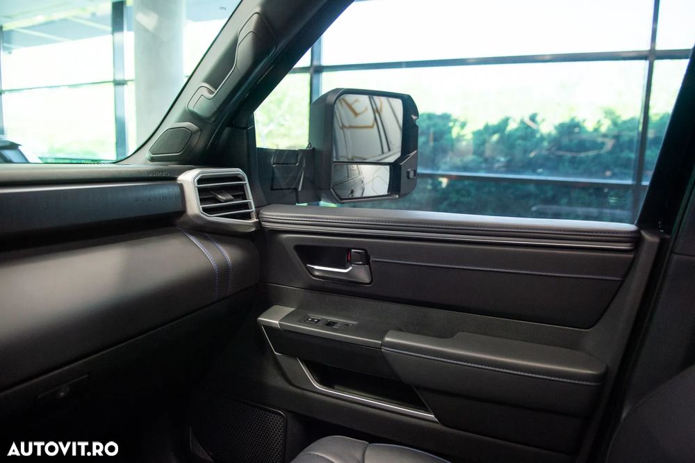 Toyota Sequoia - 33
