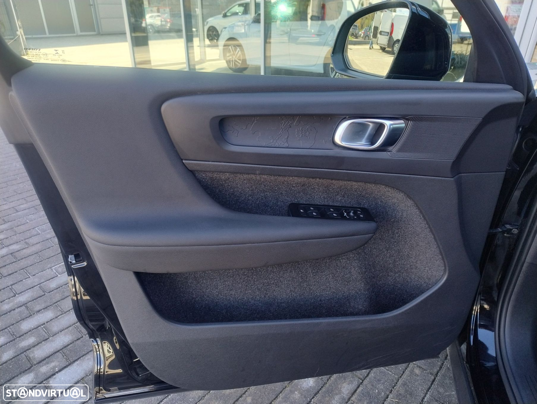 Volvo XC 40 1.5 T2 Momentum - 12