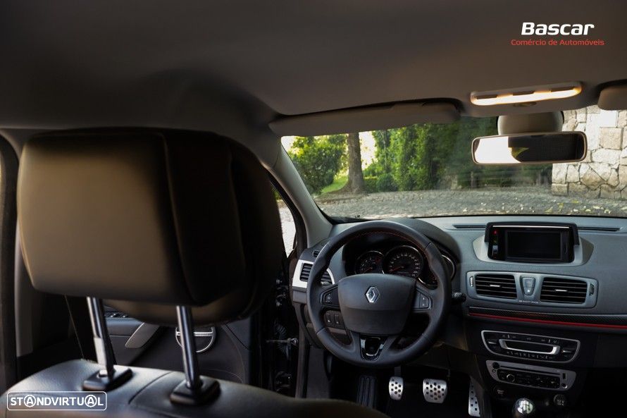 Renault Mégane Sport Tourer 1.5 dCi GT Line - 27
