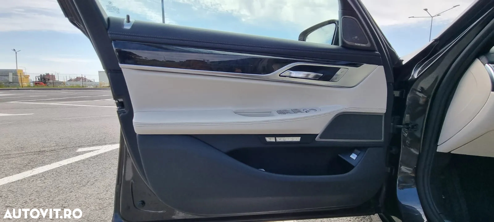 BMW Seria 7 - 30