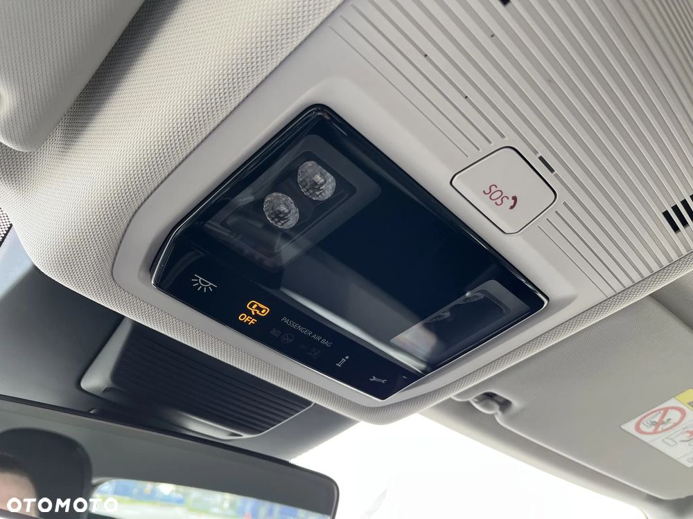 Volkswagen T-Roc 1.5 eTSI Life DSG - 28