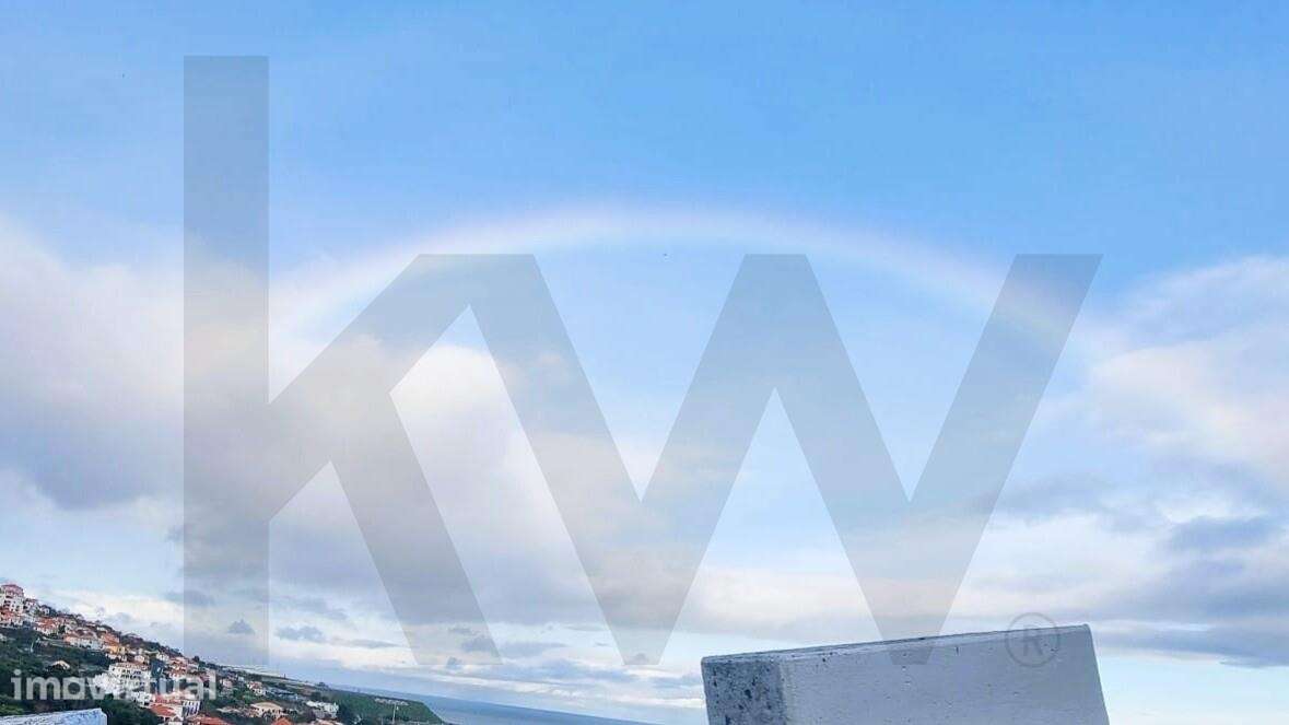 Terreno construível  de 1870 m2 - Grande imagem: 2/20