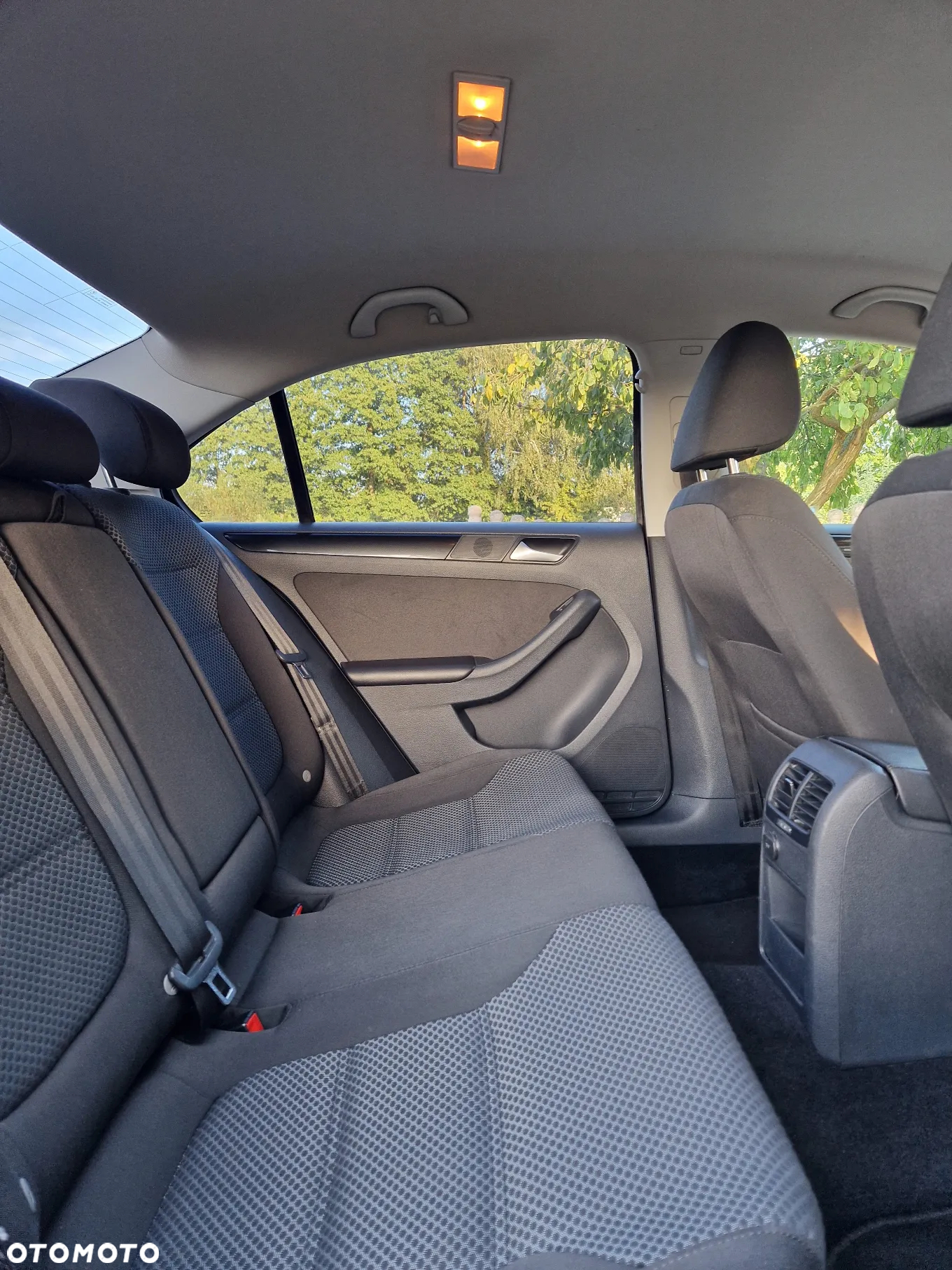 Volkswagen Jetta 1.6 TDI BMT Comfortline - 34