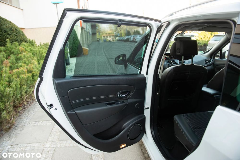 Renault Grand Scenic dCi 150 FAP Bose Edition - 19