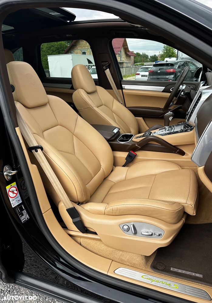 Porsche Cayenne S E-Hybrid Platinum Edition - 24