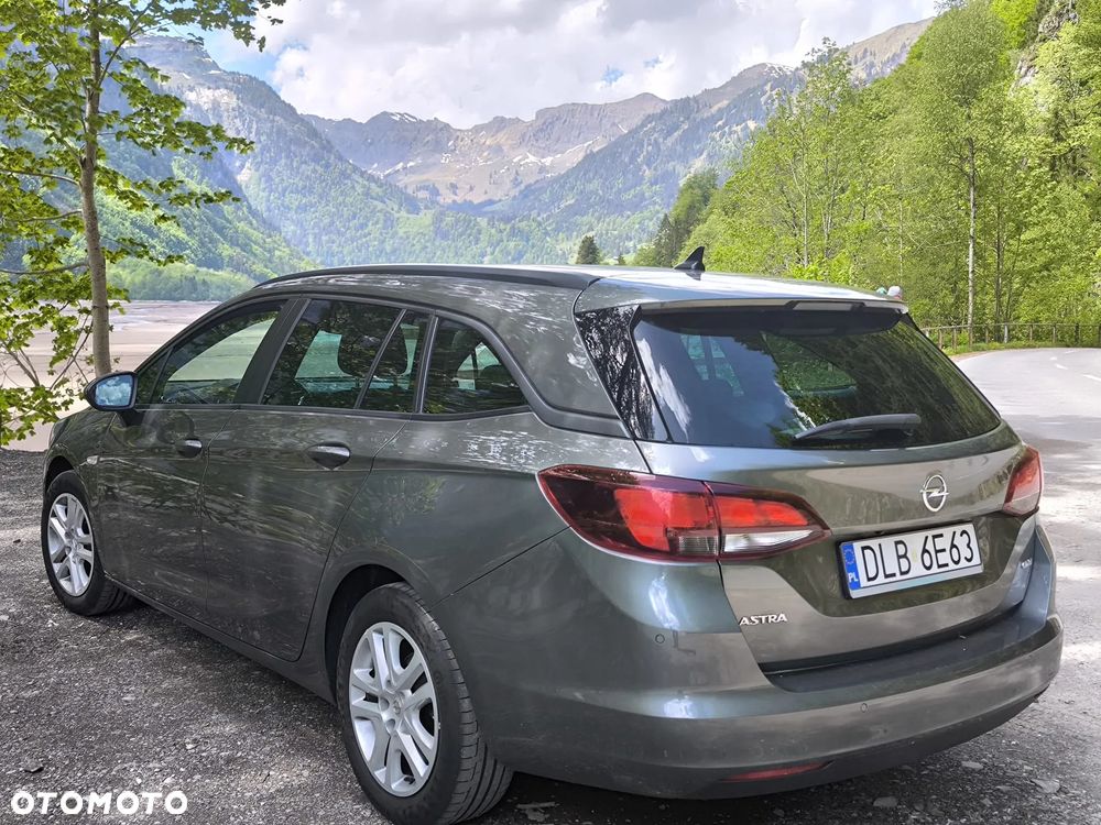 Opel Astra 1.6 CDTI Sport - 33
