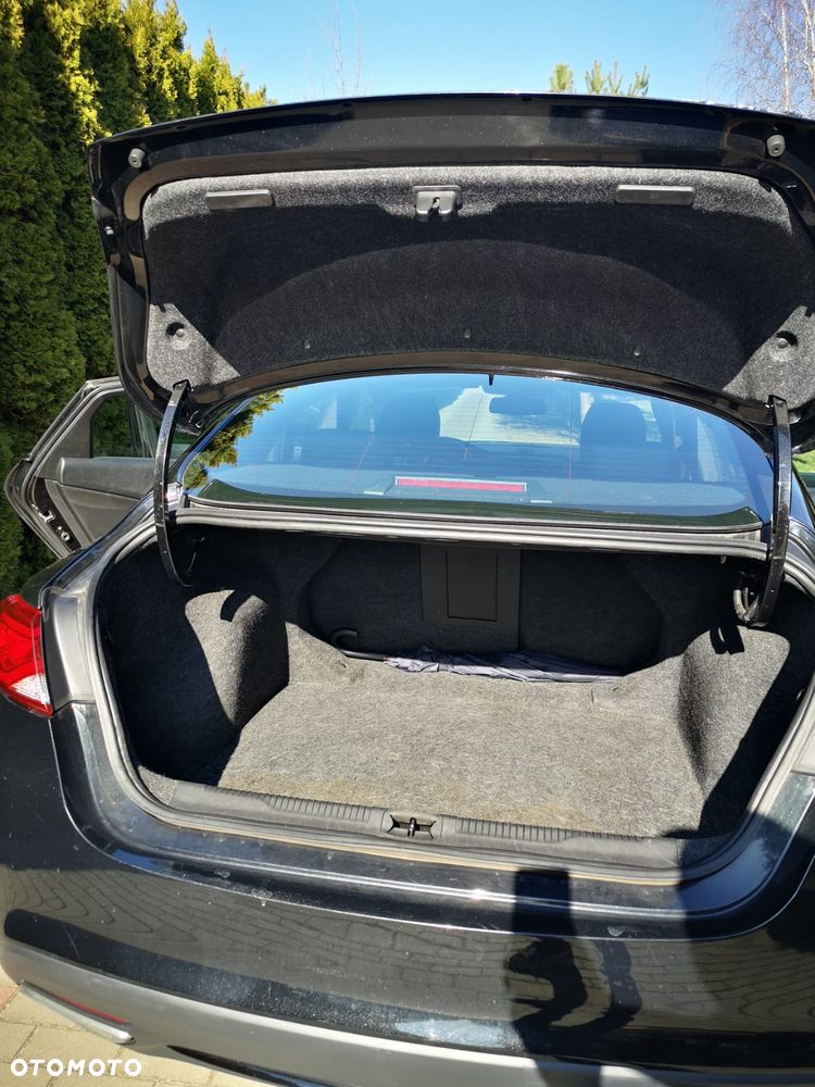 Chrysler 200 - 8