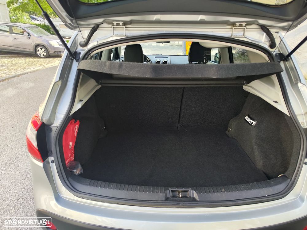 Nissan Qashqai 1.6 dCi Tekna Premium - 19