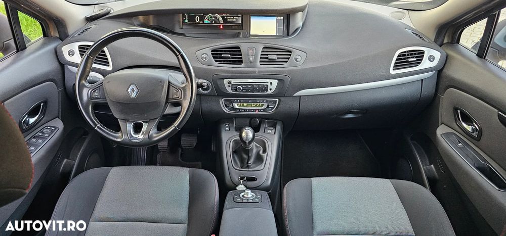 Renault Scenic 1.6 16V 110 Dynamique - 8