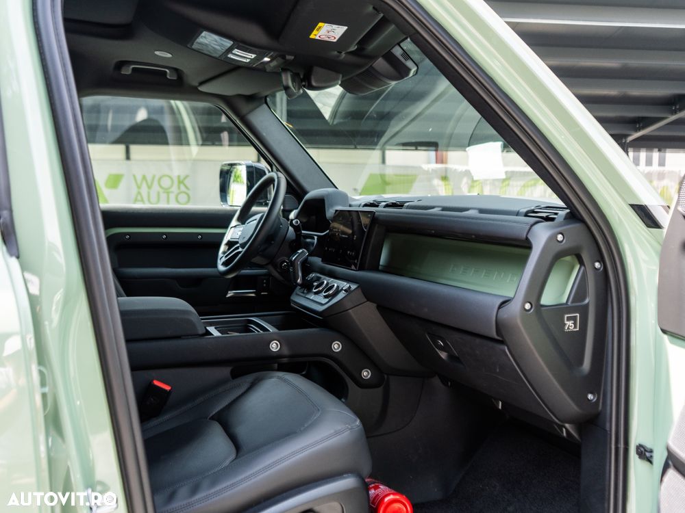 Land Rover Defender 110 3.0 P400 MHEV - 27