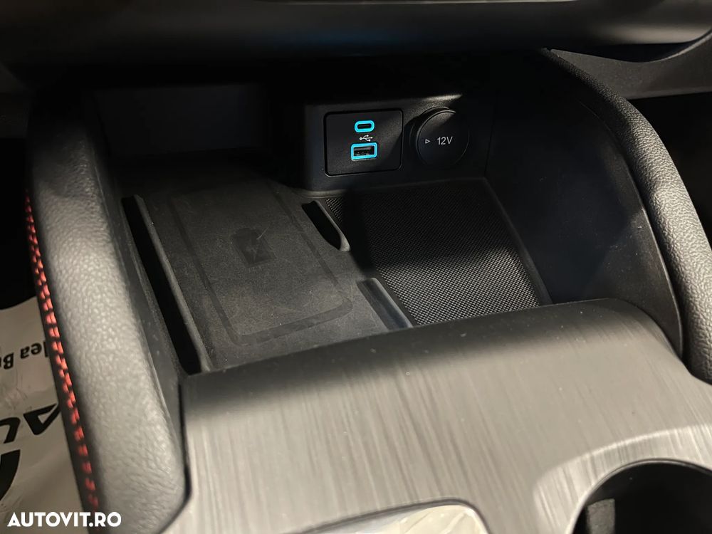 Ford Kuga 2.0 EcoBlue A8 AWD ST Line - 26