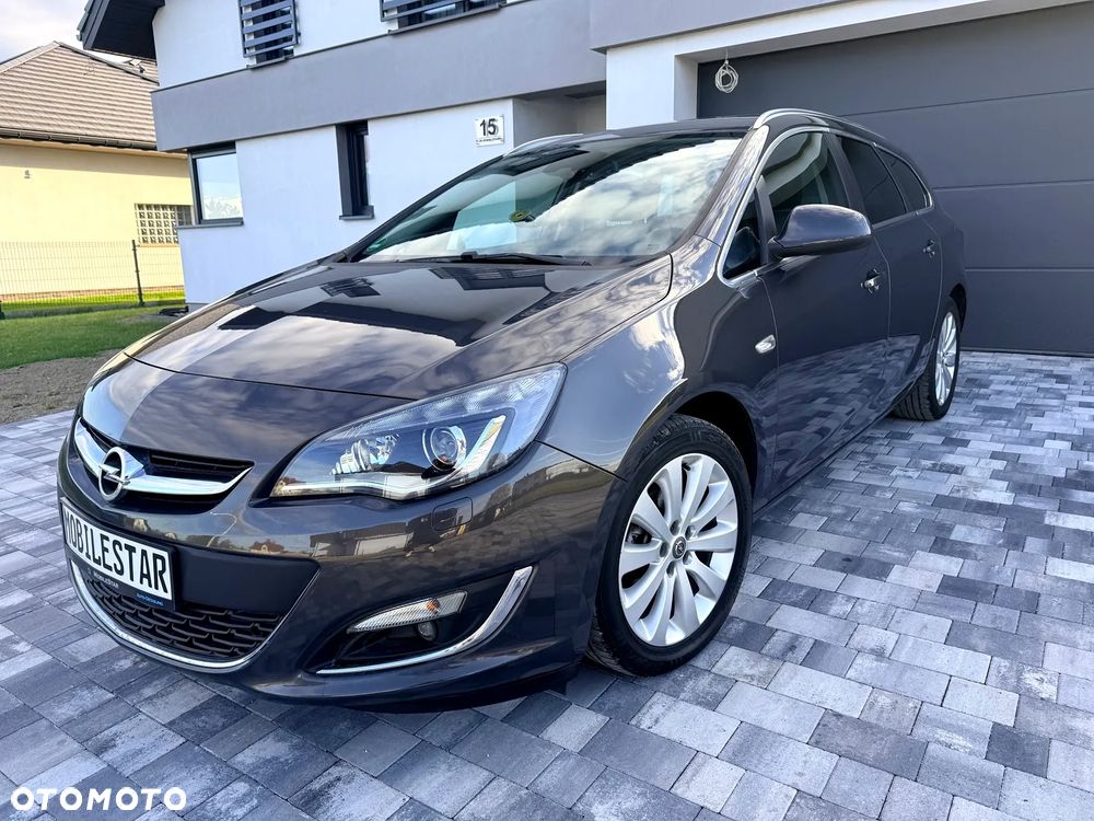 Opel Astra 1.4 Turbo Cosmo - 11