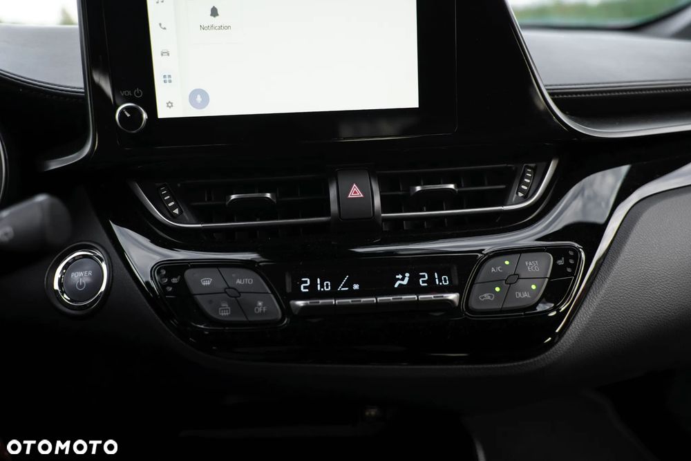 Toyota C-HR - 28