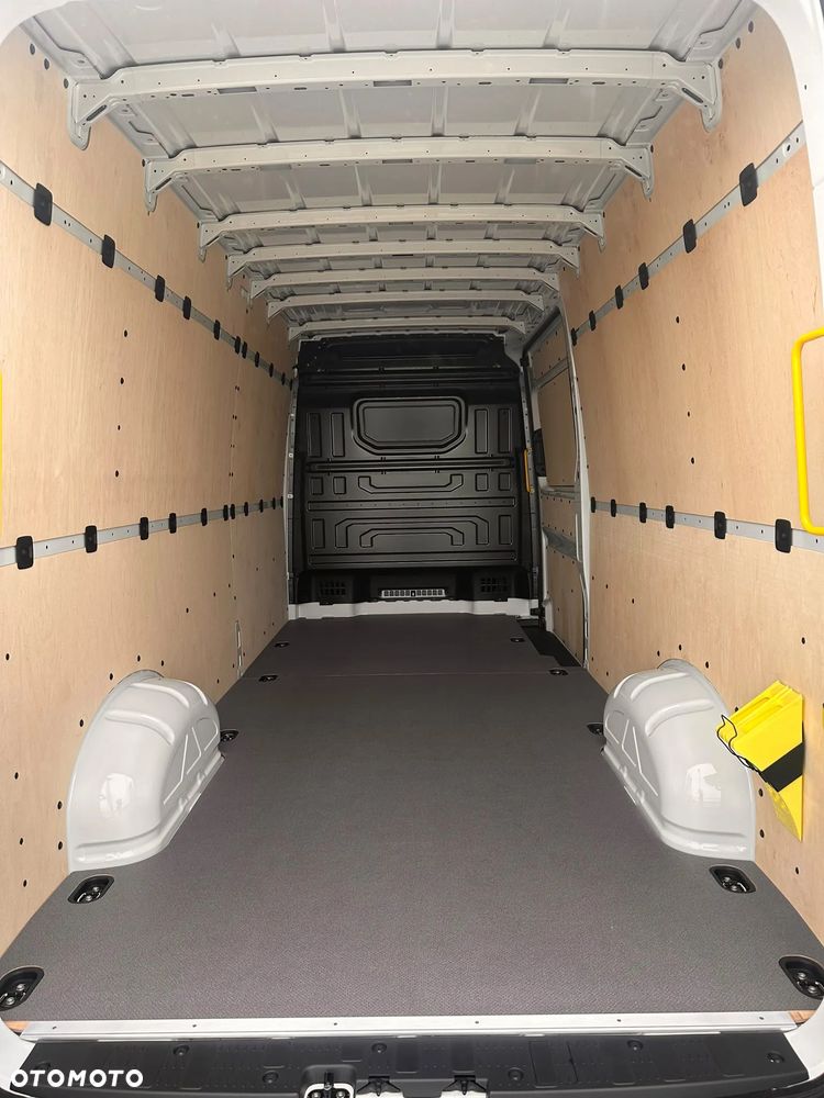 Volkswagen Crafter - 10
