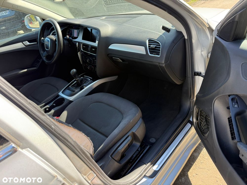 Audi A4 Limousine - 9