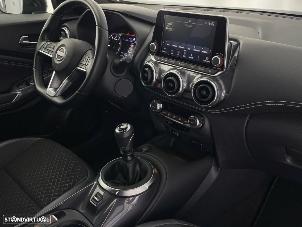 Nissan Juke 1.0 DIG-T N-Connecta - 24
