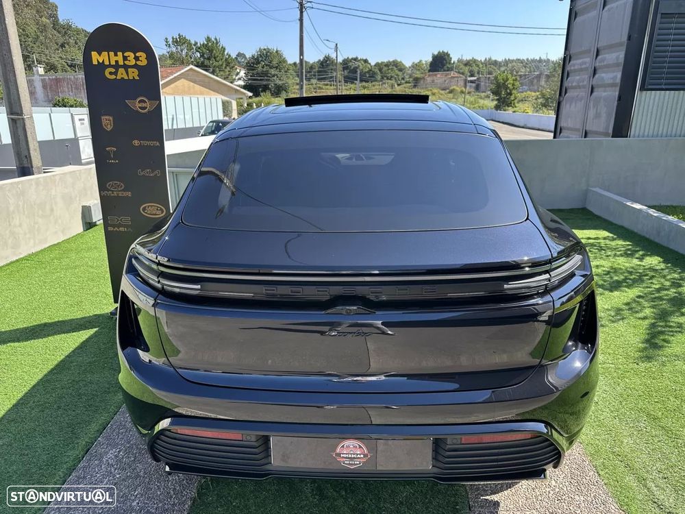 Porsche Macan Electric Turbo - 14