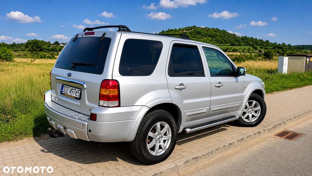 Ford Maverick 3.0 V6 Limited - 4